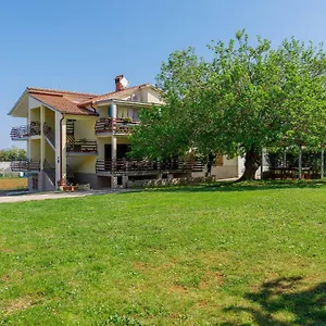 Vesela-3 By Interhome Savudrija